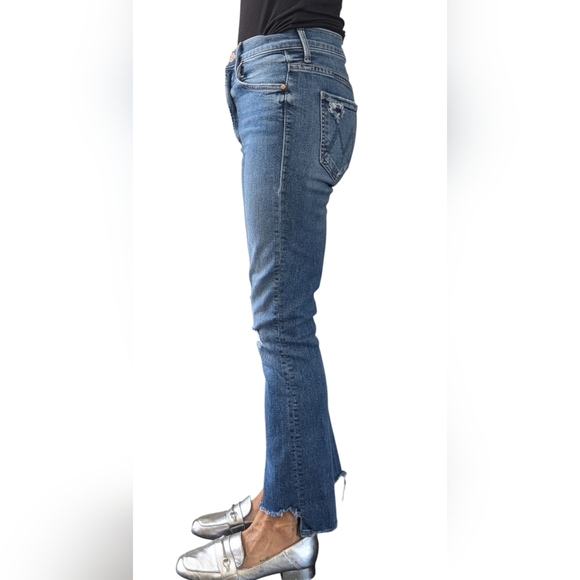 Mother Crop Step Chew Jeans Distressed Frayed Hem Size 26 Blue Denim - Picture 3 of 15